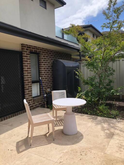 Peaceful And Spacious Modern Chadstone Home Carnegie Bagian luar foto